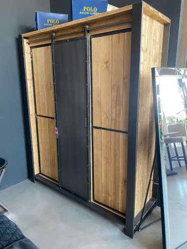 Einzigartig und handgefertigt  Kleiderschrank Industrial max. 165x200x60cm Hänge-/Regalregale ANGEBOT