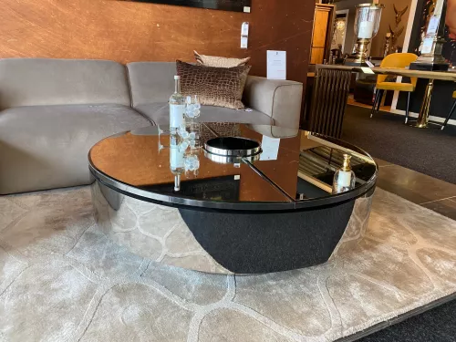 Einzigartig und handgefertigt  Coffee Table Champagne 121x121x38cm