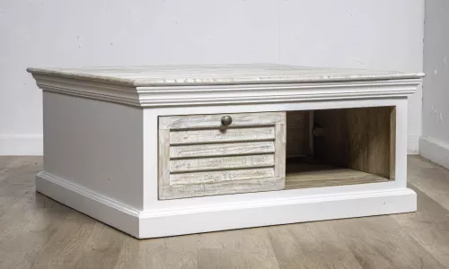 Einzigartig und handgefertigt  Couchtisch Malta